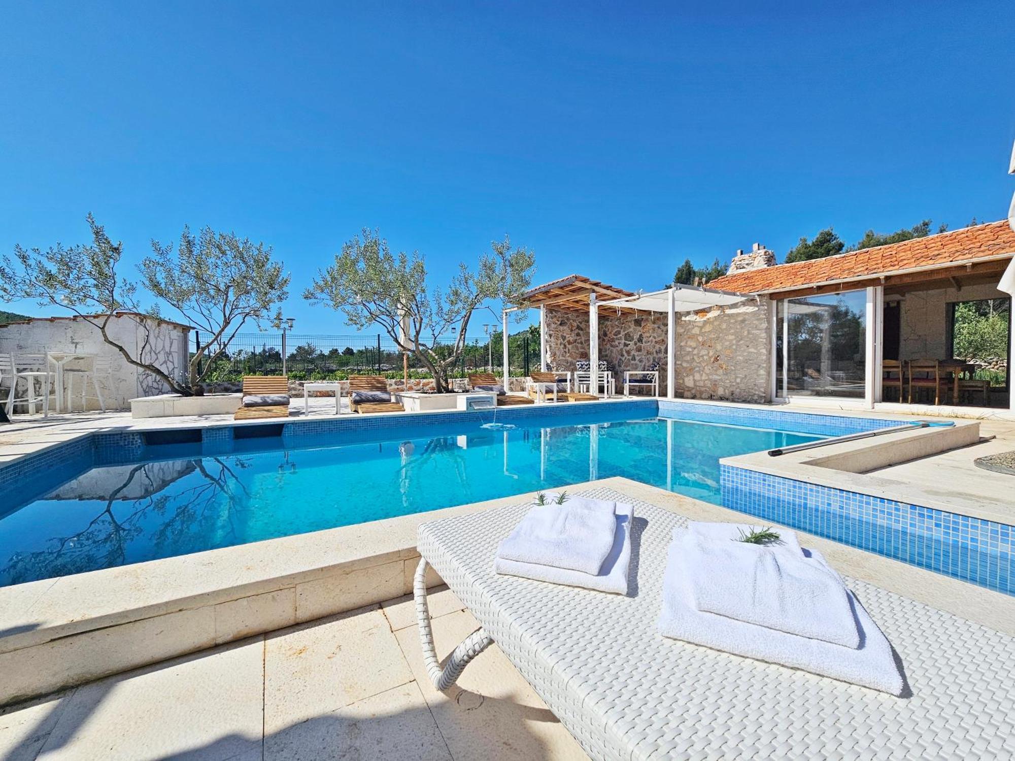 Flamingo - House With Private Pool Villa Gornji Seget Ngoại thất bức ảnh